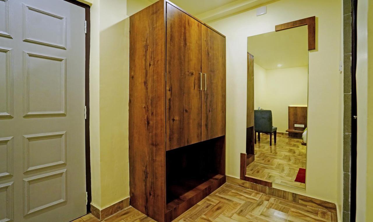 Treebo Trend Hotel Golden Nest Bhubaneswar Buitenkant foto