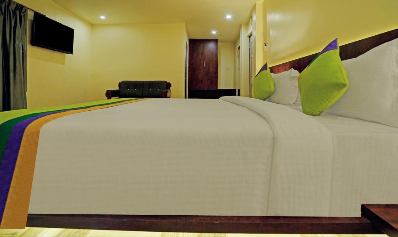 Treebo Trend Hotel Golden Nest Bhubaneswar Buitenkant foto