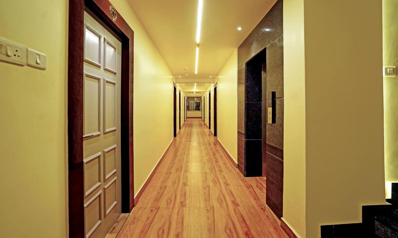 Treebo Trend Hotel Golden Nest Bhubaneswar Buitenkant foto